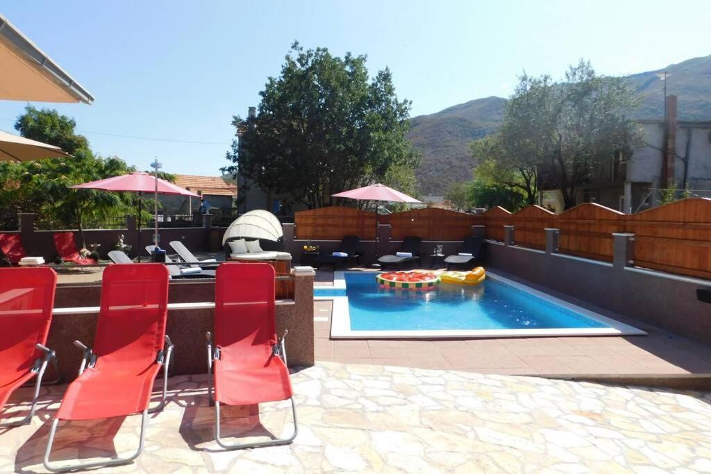 Holiday Home Jass Near Makarska Zagvozd Exterior photo