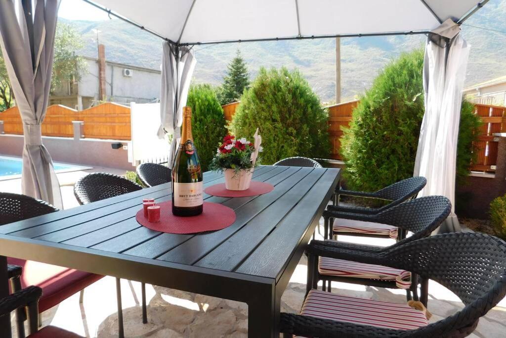 Holiday Home Jass Near Makarska Zagvozd Exterior photo