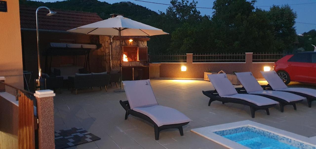 Holiday Home Jass Near Makarska Zagvozd Exterior photo
